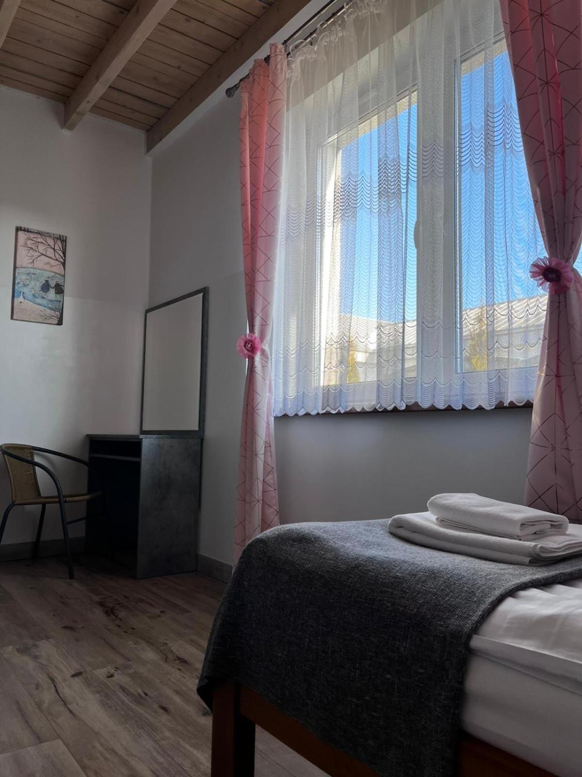 Apartamenty Roza Wiatrow Solec-Zdrój Eksteriør billede